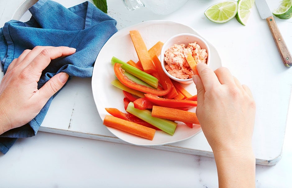 A Simple Guide to Healthier Snacking | Euro-American Connections & Homecare
